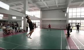 曼晚：曼联可在冬窗尝试引进托尼，他与姆伯莫配合默契